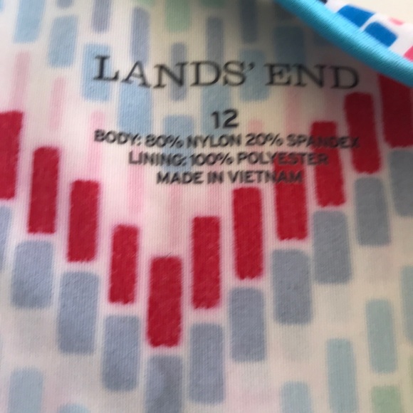 ❤️SOLD❤️. Lands end rash guard swim top - Picture 4 of 4